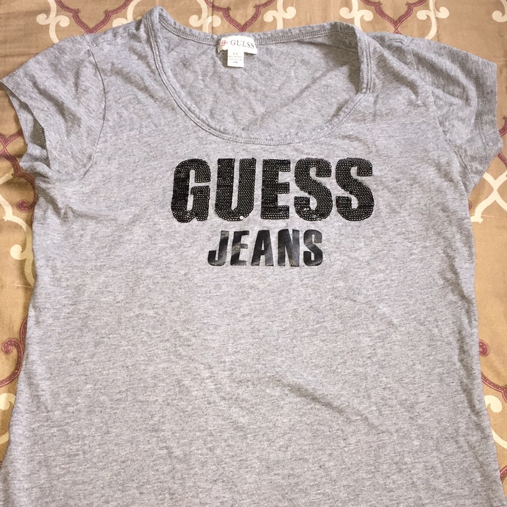 Guess top